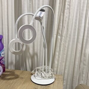 White Dual Ring Light with Flexible Arms